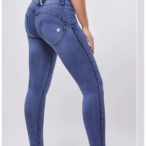 LIVIFY by Freddy- WR.UP® MARBLE DENIM